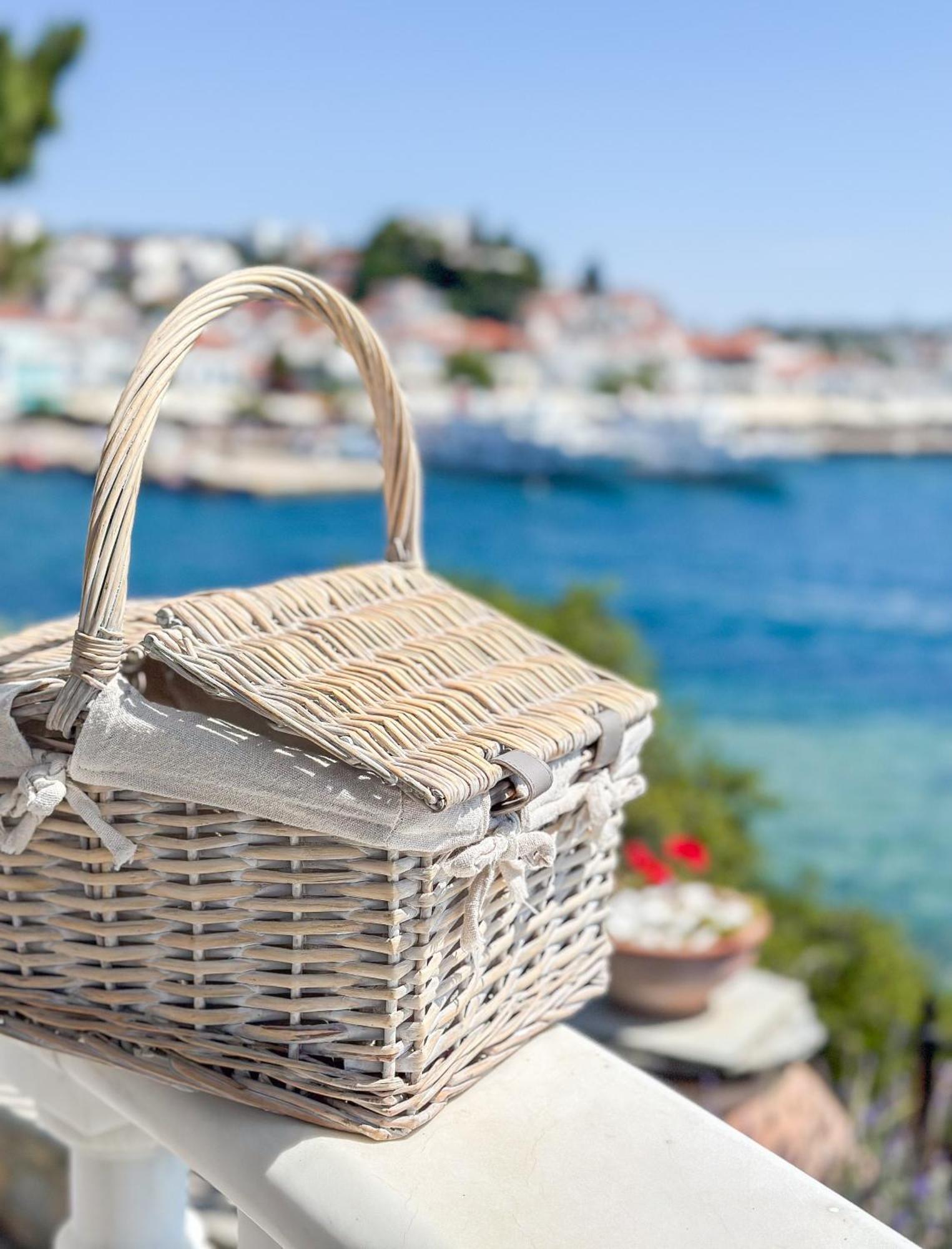 Ourania'S Mansion Hotel Skiathos Town Exterior foto