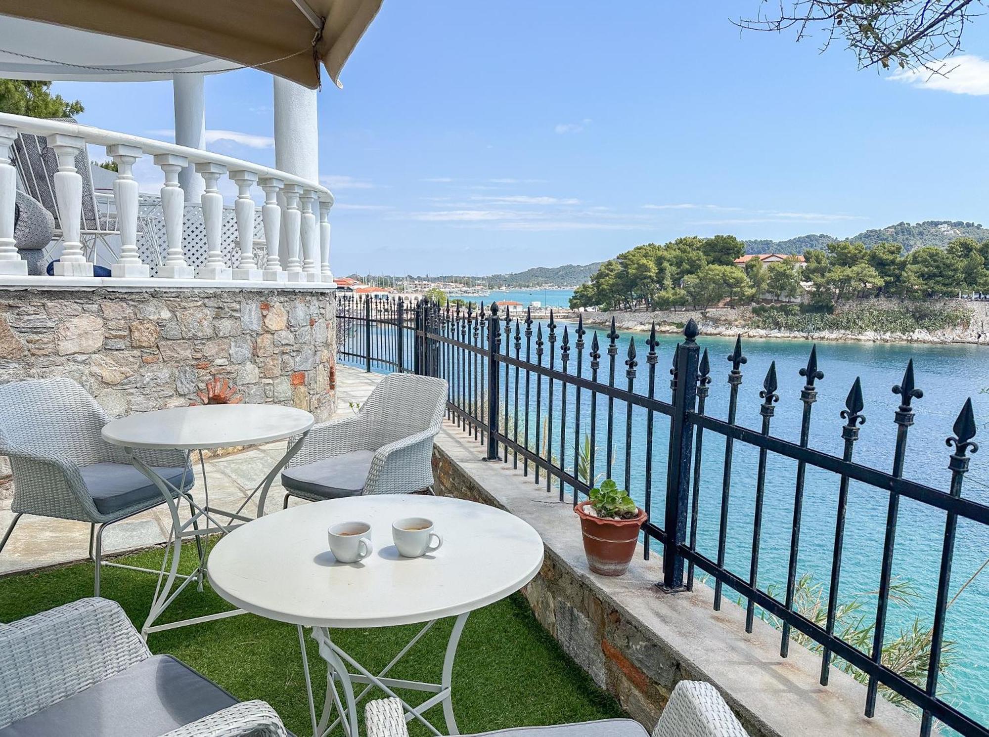 Ourania'S Mansion Hotel Skiathos Town Exterior foto